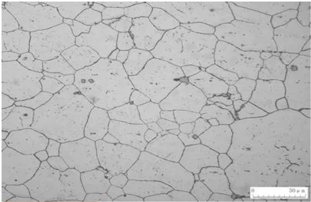  核电用钢的种类繁多，主要包括碳钢、不锈钢、合金钢、镍基材料等。  这些钢材在核电站中应用于各种设备和组件，例如反应堆壳体、压力容器、蒸汽发生器等。具体来说，有Mn-Ni-Mo系低合金高强度钢、A508-3、A533(B、D)、16MND5、18MND5、20MND5、SA533、20HR、20MnHR、16MnHR等。  此外，核电主管道通常采用18-8型奥氏体不锈钢，如316L不锈钢，而蒸汽发生器的U型传热管过去使用18-8不锈钢，目前已广泛采用Ni基合金，如690、800等。核级阀门用钢一般选用低碳或超低碳奥氏体型不锈钢，以确保良好的耐蚀性、抗辐照、抗冲击和抗晶间腐蚀特性。    核岛用金属材料概述 不同堆型，其结构和用途虽有所不同，但在实现核裂变反应和可控制的过程是相同的，都需要燃料元件、堆内构件、控制棒、反射层、冷却剂和慢化剂（快堆除外）以及包容他们的压力容器或压力管道等，因而需要各种各样的材料来制作相关部件，以实现核能向热能、热能向电能的安全、高效率的转化。  按照相关设备部件服役工况或使用功能的不同，核电设备可分为核一级、核二级、核三级和非核级。有核级要求的设备，一般即称其所用材料为核电关键材料。  核电常用的关键材料大体可分为碳钢、不锈钢和特殊合金；若进一步细分，则有碳（锰）钢、低合金钢、不锈钢、锆合金、钛铝合金和镍基合金等，按品种则有铸锻件、板、管、圆钢、焊材等等。  核反应堆的发展，从一开始就包括了材料的开发与优化，材料的发展决定了其发展情况。因为核电具有新的热传导条件及特殊的环境条件，如辐照或冷却剂腐蚀等，要求所用材料必须能适合于这些应用条件；强调材料的另一个原因，是核电站系统比常规电站有更高的安全要求。  由于我国目前主要是建造第二代成熟的1000MW压水堆核电站、通过技术引进并吸收国外先进技术以发展先进的第三代1000MW级压水堆核电站。因此，本讲义以压水堆核电站为例，对其不同设备的用材做一简单介绍。  在压水堆核岛中，主要设备除反应堆及压力容器外，还有蒸汽发生器、冷却剂主泵机组、稳压器及主管道等。由于这些部件在核岛内的位置、作用和工况不同，故材料的使用要求和环境条件也不尽相同，不同程度地存在辐照或酸腐蚀等；不仅要考虑常规的一些要求（如强度、韧性、焊接性能和冷热加工性能），而且须考虑辐照带来的组织、性能、尺寸等变化，如晶间腐蚀，应力腐蚀和低应力脆断、以及材料间的相容性、与介质的相容性，以及经济可行性等。  为便于从它们的服役特点中理解每个部件的功能、选择依据，下面将压水反应堆核岛内重要金属部件的工况、要求以及他们的所用材料体系简述如下。    1.1压水堆零/部件用金属材料  1.1.1包壳材料  包壳，是指装载燃料芯体的密封外壳。其作用是防止裂变产物逸散和避免燃料受冷却剂的腐蚀以及有效地导出热能，在长期运行的条件下不使放射性裂变产物逸出。  工况最为苛刻：内受裂变产物、外受冷却剂腐蚀和温度、压力的作用，并受到强烈的中子辐射和冷却剂的冲刷、振动以及内应力、热循环（开、停堆时）应力和燃料肿胀等作用。  因而，包壳材料应具有以下性能：热中子吸收截面小、感生放射性小、半衰期短；强度高、塑韧性好、抗腐蚀性强、对晶间腐蚀应力腐蚀和吸氢不敏感；热强性能、热稳定性和抗辐照性能好；导热率高、热膨胀系数小，与燃料和冷却剂相容好；易于加工、便于焊接和成本低。  适宜作为包壳的材料主要有：铝及铝合金、镁合金、锆合金和奥氏体不锈钢以及高密度热解碳。  在压水堆中，主要采用了锆合金，这是因为其热中子吸收截面小、导热率高、力学性能好，且有良好的加工性能以及与UO2较好的相容性，尤其对高温水、高温水蒸汽也有良好的抗腐蚀性和热强性。  1.1.2堆内构件材料  在压水堆中，除了反应堆压力容器和燃料组件及相关的组件以外的均为堆内构件，如压紧板、导向筒、吊篮、围板、流量分配板、上下栅格组件等。  作用有：支撑燃料组件及其精确定位、为控制棒及堆芯测量装置和辐照监督和提供支撑和导向、合理分配冷却剂流量和减少压力容器内表面的中子注量。  工作环境：面对活性区、受到冷却剂冲刷和高温、高压作用。  堆内构件用材应具强度高、塑韧性好、高温性能好，中子吸收截面和中子俘获截面以及感生放射性小，抗腐蚀性、抗辐照性能好并与冷却剂相容好，导热率高、热膨胀系数小，易于加工、便于焊接和成本低。  适合于压水堆内构件用材料主要为奥氏体不锈钢以及部分镍基合金。  1.1.3反应堆回路材料  压水反应堆的回路管道是维持和约束冷却剂循环流动的通道。  作用：封闭高温、高压和带强放射性冷却剂，对反应堆安全和正常运行起保障作用。  回路管道用材应具备如下性能：抗应力腐蚀、晶间腐蚀和均匀腐蚀的能力强，基体组织稳定、夹杂物少、具有足够强度、塑性和热强性能，铸造和焊接性能好、生产工艺成熟，成本低、有类似的使用经验，Co含量尽量低。  适合于压水堆内构件用材料主要为奥氏体不锈钢。  1.1.4反应堆压力容器材料  反应堆压力容器是装载堆芯、支撑堆内所有构件和容纳一回路冷却剂并维持其压力的堆本体承压壳体。  它是由上、下封头和筒体组成；它与一回路管道共同组成冷却剂压力边界；还具有密封放射性、阻止裂变产物逸散的功能。  对反应堆压力容器用材要求：强度高、塑韧性好、抗辐照性能和抗腐蚀性强、与冷却剂相容好；纯净度高、偏析和夹杂物少、晶粒细小、组织稳定；易于进行冷热加工（包括焊接和淬透性好）；成本低、高温高压下使用经验丰富。  反应堆压力容器，目前国内外广泛采用的是A508Ⅲ（Gr.3Cl.1）、16MND5，内壁堆焊不锈钢。  1.1.5蒸汽发生器材料  蒸汽发生器是压水反应堆一回路的热能传递给二回路介质以产生蒸汽的热交换设备，它采用带汽水分离器的饱和蒸汽。一般为管壳式，主要由筒体、管板、水室、汽水分离器及外壳容器、传热管等部件组成。  蒸汽发生器传热管为压水堆核电站中的核心部件，起着一、二回路的能量交换和一回路压力边界完整性起着重要的作用。传热管在特定结构和介质条件下，承受高温、高压和管子内外的压差以及腐蚀、水力振动等工况的作用，容易造成各种类型的腐蚀损伤和应力腐蚀破坏。  传热管应具有：热强性、热稳定性和焊接性好；基体组织稳定、导热率高、热膨胀系数小；抗均匀腐蚀和局部腐蚀能力强；具有足够的塑性和韧性，以适应弯管、胀管的加工和抗振动。  蒸汽发生器的筒体与管板一般采用与反应堆压力容器相同或相近的材料，如A508Ⅲ（Gr.3Cl.1）、18MND5其它一些部件如分离器则采用碳（锰）钢或低合金钢等。    1.2用材体系  在国际上核电运作建设上，有美国ASME体系(通用和西屋)、俄罗斯（石墨慢化反应堆和俄罗斯压水堆）体系、法国RCC-M（压水堆）体系、加拿大CANDU（重水铀反应堆）体系和德国KTA体系等。不同体系的压水堆中所用关键材料有所不同、但相对还是比较接近。下面表1.1为不同主要核电国家体系用材情况。  目前，我国的核电材料标准体系并未完全建立（正逐渐建立之中），主要采用了引进技术中所列的一些国外牌号材料，如表1.1中所列的RCC-M、ASME等体系材料。  表1.1 各主要核电国家压水堆用材体系  1713587419156.png    1.3核电用材标准体系  目前在我国的压水堆体系用材中，主要有美国ASME、法国RCC-M体系的材料。  1.3.1 RCC-M与ASME规范  RCC-M借鉴了美国ASME规范第Ⅲ卷中NB、NC、ND、NG和NF各分卷的有关内容，在结构上也做了巧妙对应，在章节的数字标识体系上采用了类似结构，章节下的内容也相近。而AP1000则采用ASME用材体系，下面表1.2给出了是RCC-M与ASME对比表。  表1.2 RCC-M与ASME对比表  1713587557962.png  1.3.2欧洲标准用材表述  RCC-M引用了不少欧洲标准的材料，如EN10025等。而欧洲标准体系中，EN 10020（钢的等级定义及划分）、EN 10027-1（钢的命名体系 第一部分：钢名，主要符号）、EN 10027-2（钢的命名体系 第二部分：钢号）对各种钢进行了分类表述。  但最新的“EN10025-2：2004”与我国目前正使用的“EN10025：1990+A1：1993”有一定差异，主要在于钢的符号表述和保证性能描述上，见表1.3。  表1.3新旧EN10025-2牌号表示对比  1713587649568.png  本讲义所涉及的钢种有：P355GH、P265GH、P280GH、S235J0/S275J0/S355J0，分别列于EN10028-2、10222-2、10025-2等标准中。  其中：  P指承压件用钢、后面XXX三个数字指（小尺寸材料的）最小屈服强度，GH指高温用途。  S则指结构钢，后面所接XXX数字则是指（小尺寸材料的）最小屈服强度，J、K、L分别指有冲击功质量要求。       碳（锰）钢 这类材料为碳锰钢种，主要采用了欧洲标准的一些材料，如P355GH、P265GH、P280GH、S235J0/S275J0/S355J0等。  2.1 简介  均为欧洲（EN）标准中的碳（锰）钢，有不同的型式产品，如板、管、锻件、型材。  RCC-M的M篇中引用了这些材料，但强调了除了满足EN标准的要求外，还须符合RCC-M的M相应规范中的补充要求。  在我国的锅炉、容器或用钢标准（GB713-2008）和结构件用钢标准（GB700-2006、GB/T1591-2008）等标准中有对应或相近的材料。  2.1.1 P355GH  系EN10028-2（压力用途用钢板 第二部分：具有规定高温特性的合金钢和非合金钢）标准中的钢号，RCC-M中的M1131（钢板）、M1132（冲压件）将其列入。  RCC-M提出的补充技术要求主要有：  1）热处理规定为正火，或淬火+回火；  2）对P、S有严格限制；  3）根据技术规格书和设备级别不同，规定了短时高温强度、-20℃或-40℃冲击功；  4）室温弯曲试验；  5）超声波检查（3级设备用钢板除外）。  该钢具有良好的综合力学性能，其在500℃以下的高温力学性能优于碳钢，还具有良好的可焊性以及冷热加工等工艺性能。  相近牌号有中国的GB713-2008中的Q345R（原GB713-1997中的19Mng、16Mng）、美国的SA299、日本的SB49和俄罗斯的16гс等。  2.1.2 P265GH  此钢种也系EN10028-2（压力用途用钢板 第二部分：具有规定高温特性的合金钢和非合金钢）标准和EN10216-2（压力用途用钢管 第二部分：具有规定高温特性的合金钢和非合金钢）中的钢号，但Mn含量要比P355GH的要低一些。RCC-M中的M1131（钢板）、M1132（冲压件）将其列入。  RCC-M提出的补充技术要求主要有：  1）热处理规定为正火，或淬火+回火；  2）对P、S有严格限制；  3）根据技术规格书和设备级别不同，规定了短时高温强度、-20℃或-40℃的冲击功；4）室温弯曲试验；  5）超声波检查（3级设备用钢板除外）。  该钢具有良好的综合力学性能，具有良好的可焊性以及冷热加工等工艺性能。  此钢种与GB713-2008中的Q245R相近，也与我国“核电站用无缝钢管 第1部分碳素钢无缝钢管”中的HD245、HD245Cr、HD265、HD265Cr类似。  2.1.3 P280GH  系EN10222-2（压力用途用钢制锻件 第二部分：具有高温特性的铁素体和马氏体钢）标准中的钢号，Mn含量介于P355GH与P265GH之间；RCC-M中的M1124（模锻弯头）、1125（轧/锻件）、1144、1152（管）将其列入（对其成分和性能进行了一定调整）。  RCC-M调整的内容有：  1）成分进行了小的调整；  2）明确了锻造比；  3）细化了热处理；  4）明确规定了短时高温屈服与抗拉强度、0℃的冲击功；  5）模拟热处理后的性能试验；  6）表面（目视）与内部质量检查（UT）。  与国内JB4726（压力容器用碳素钢和低合金钢锻件）标准中的16Mn类似，从成分性能上看，也与我国“核电站用无缝钢管 第1部分 碳素钢无缝钢管”中的HD280、HD280Cr类似。  2.1.4 S235J0/275J0/S355J0  系EN10025-2：2004（热轧结构钢制品 第二部分：非合金结构钢的交货技术条件）标准中的钢号，有各种产品型式（空心材除外）。  在法国RCC-M的M1134中引用了这种材料。  RCC-M提出的补充技术要求主要有：  1）须选用NF EN10025标准中规定的FN（镇静钢）、FF （完全镇静钢）脱氧型牌号；若用于吊杆则须选用质量级别为J2和K2；  2）对J2、K2级别，应进行特殊检查，并提供3.1.B（EN 10204）的验收证书，若是钢板，应以正火态供货；  3）钢板的表面（目视）与内部质量检查（UT，与级别、厚度有关）。  S235J0/275J0分别与GB/T700-2006的Q235C、Q275C接近，而S355J0与GB/T1591-2008中的Q345C接近。    2.2 用途  2.1.1 P355GH  在常规产品上，它主要用于制作锅炉、石油化工设备中的高压容器和其它焊接结构件，如反应器、换热器、分离器、球罐、油气罐、液化汽罐等。  在核电设备中，主要是1、2、3级设备用、而又未在专用零件采购技术规范上规定的碳钢钢板，以制造某些二级设备壳体及容器内结构件，如硼注射器中的上、下封头，筒体等。  2.1.2 P265GH  在常规产品上，钢板主要用于制作锅炉、石油化工设备中的高压容器和其它焊接结构件，如反应器、换热器、分离器、球罐、油气罐、液化汽罐等。  在核电设备中，也主要用于1、2、3级设备用、而又未在专用零件采购技术规范上规定的碳钢钢板，以制造某些二级设备壳体及容器内结构件，如硼注射器中的裙座筒体、稳压器中的电极板、蒸汽发生器的板式分离器。  2.1.3 P280GH  此钢锻件在国内应用不多，但根据其与16Mn锻件相近的性能特点，其用途应与其相同，如管壳式换热器碳钢管板、法兰等。  在核电部件中主要用作为蒸汽发生器主蒸汽系统、给水控流系统、辅助给水系统的轧制管件或锻制管件（M1124），或蒸汽发生器主蒸汽系统的锻造或模锻弯头。  2.1.4 S235J0/275J0/S355J0  在常规产品上，它主要用于重要程度并不高的一些结构件。  在核电设备中，也主要用于通用结构用的、而又未在专用零件采购技术规范上规定的、有一定质量要求的S1、S2钢板梁和商品级棒材等。如各种重型支撑、锚固件、反应堆压力容器顶盖总装的附件，如法兰、筒节、筋板等。    2.3 技术要求  2.3.1化学成分  表2.1是此这些钢种的化学成分。  1713585538723.png  *1：Cr+Cu+Mo+Ni≤0.70, Alt≥0.02;  *2:Cu+Sni≤0.33; *3：Cr+Cu+Mo≤0.50  （图片中文字偏小，请点击放大查看）    2.3.2组织  在热轧或正火态均为铁素体+珠光体；但在淬火态时，除铁素体+珠光体外，有可能出现全部或部分马氏体或贝氏体类的组织（与冷却速度有关）。典型金相组织见图1。     1713585609713.png  P265GH典型组织，正火：F+P   500X          1713585643935.png  P265GH典型组织，淬火：B+M+F 500X  图1 碳锰钢不同状态的典型组织  2.3.3性能  表2.2是材料的各种性能要求。  表2.2 碳（锰）钢的的性能  1713585817526.png    2.4 热处理  表2.3是各材料的基本热处理情况。  表2.3 碳（锰）钢的的交货状态  1713585923536.png    锰镍钼类低合金钢 铁素体钢的价格便宜、通过热处理能够得到需要的低温和高温力学性能、且物理性能较为理想，可加工制造特大、特厚型部件；为防止高温冷却剂的腐蚀，在表面上可以堆焊耐腐蚀的奥氏体不锈钢。反应堆压力容器、蒸汽发生器、稳压器、主冷却泵泵壳等即是用此这类钢制造。  主要钢种有：法国RCC-M中的16MND5、18MND5，美国ASME中的 SA-302GrC、SA-533B、SA-508Ⅲ（Gr.3Cl.1）、SA-541Gr.3，德国VDTÜV384中的13MnNiMo5-4等。  3.1 简介  这类含Mn、Ni、Mo（Nb）的低合金钢，分别列于美国的ASME规范中的SA-302M、SA-533M（钢板），SA-508M、SA-541M（锻件）。与法国RCC-M中的相关M规范有对应或接近的材料。而德国技术监督协会材料公报VDTÜV384中的13MnNiMo5-4系锅炉及压力容器专用钢板。  除了德国的13MnNiMo5-4外，其余材料在我国压力容器用钢的标准系列中尚无直接对应的牌号，仅GB/T15443-95标准（压水堆压力容器选材原则与基本要求）中引用了这些材料。  3.1.1 16MND5、18MND5  这是法国RCC-M体系中的材料，其中M2111-M2117、M2119、M2131涉及到的为16MND5锻件，M2141、M2142为16MND5厚钢板及锻制封头，M2121-M2122为16MND5厚钢板及压制封头，M2125-M2128则为18MND5钢板及压制封头、M2133-M2134为18MND5锻件等。  这两种材料化学成分要求基本相同，18MND5的强度上略高（这是对成分、热处理如淬火或回火参数进行控制而有意造成）。由于Mn、Ni、Mo在钢中的作用，具有较好的淬透性、高温性能和低回火脆性特征。  在我国压力容器用钢的标准系列中未有明确对应的牌号，只在GB/T 15443-95标准的附录中引用了相关标准的材料。  3.1.2 SA-302 Gr.C、SA-533B、SA-508Ⅲ（Gr.3Cl.1）、SA-541 Gr.3  这几种材料系美国ASME体系的材料，与上述的16MND5、18MND5接近，材料型式同样有钢板、锻件，分别列于美国的ASME中的SA-302Gr.C、SA-533B（钢板）或SA-508Ⅲ（Gr.3Cl.1）、SA-541 Gr.3（锻件）等规范。  3.1.3 13MnNiMo5-4  系德国六十年代研制成功的可焊贝氏体型耐热结构钢，为非列标钢种，是一种添加有镍、铬、钼和微量铌（铌起细化晶粒并强化的作用）的细晶粒低合金钢。该钢有较好的综合力学性能，有较高的高温屈服点和对裂纹不敏感的特性，良好的焊接性能和工艺性能。  国内GB713-2008标准中的13MnNiMoR为对应钢种。    3.2 用途  16MND5、18MND5是法式压水堆核岛设备的最为重要受压部件材料，应用于反应堆压力容器和蒸汽发生器等部件，如反应堆压力容器整体顶盖（或顶盖+顶盖法兰）、法兰、筒体、过渡环、接管等；蒸汽发生器上封头、下封头、管板、筒节、一二次侧人孔；稳压器筒节、冷却泵主法兰等。  ASME对应材料的用途与16MND5、18MND5用途类似。  13MnNiMo5-4则主要用于工作温度不超过400℃的各种焊接件，如锅筒、压力容器或封头等构件。    3.3 技术要求  3.3.1化学成分  表3.1给出示例规范数据。  1713585975515.png  （图片中文字偏小，请点击放大查看）    3.3.2组织  基体组织应为全回火贝氏体（见图2）；当淬火的冷却速度不足时，将会出现铁素体+珠光体，对提高强度和韧性极为不利。  1713586013758.png  淬火+回火：回火B  图2 16MND5钢的典型组织  3.3.3性能  表3.2是材料的各种性能要求。  表3.2低合金钢的力学性能  1713586365329.png  3.4热处理  表3.3是各材料的基本热处理情况。  表3.3 低合金钢的交货状态  1713586431675.png   奥氏体不锈钢 在反应堆中主要采用奥氏体不锈钢，原因在于：1）马氏体不锈钢虽强度高、但因铬量低致使其耐蚀性较差，而高铬铁素体不锈钢虽耐蚀性较马氏体钢强、但却比奥氏体不锈钢脆性大、且不能用热处理方式进行强化，双相不锈钢综合了铁素体和马氏体不锈钢的特点、却仍有铁素体不锈钢的三种脆性（475℃脆性、σ相脆性与高温脆性）和耐热性能、加工性能较差的特点；2）马氏体不锈钢（不预热而焊接、和不焊后热处理可能产生冷裂与延迟裂纹）一般不用作焊接件，而高铬铁素体不锈钢焊接易引起热影响区晶粒长大使韧性降低、也须预热与焊后热处理、加之其三种脆性对对安全也有威胁，奥氏体不锈钢虽进行去应力处理，但为了防止敏化而增加腐蚀倾向、一般不用预热和焊后热处理，因而主回路管道多采用奥氏体不锈钢以便于现场焊接；3）奥氏体不锈钢的辐照敏感性较低；4）虽奥氏体不锈钢并不能通过热处理而强化，但其塑性高、屈强比小、加工硬化率大，通过冷加工也可提高其强度。  因而，在反应堆系统中优先选用奥氏体不锈钢种，这里主要有有美国ASME中的316L/304L，法国RCC-M中控氮Z2CND18-12、Z2CN19-10，德国的X6CrNiNb1810、G-X5 CrNiNb189等。本讲义仅介绍前面两种。  4.1 简介  这类钢材为含Cr、Ni（Mo）的奥氏体不锈钢，在不同的标准中有各种类型的型式产品，有管、板、圆钢、锻件等。在我国GB/T 20878-2007标准中有相近材料。  4.1.1 316L/304L  316L/304L系ASME牌号，分别列于美国的ASME中的SA-213（钢管）、SA-240（钢板）、SA-479（圆钢）、SA-182（锻件）等。  与法国RCC-M中的M3300系列规范中的控氮的Z2CND18-12/ Z2CN19-10接近。中国的GB/T 20878-2007中的022Cr19Ni10（对应于304L，旧牌号为00Cr19Ni10），022 Cr17Ni12Mo2（对应于316L，旧牌号为00Cr17Ni14Mo2）。  4.1.2控氮Z2CN19-10/Z2CND18-12  系法国RCC-M中的M3300系列规范中的控氮Z2CN19-10、控氮Z2CND18-12牌号，分别列于M3301（锻件冲压件）、M3303/3304/3305（钢管）、M3306（锻轧件半成品棒材）、M3307/3312/3314/3315（钢板/冲压件/焊接管）、M3313（锻造模压弯头）等。产品型式同样有管、板、圆钢、锻件等。    4.2 用途  常规用途为，主要用于石油化工或容器用的板、管子、管件、管道等。  在核电压水堆核电站中，不锈钢为堆芯结构、堆内构件、一回路冷却循环系统的主要品种，如反应堆压力容器中的CRDM管座法兰、蒸汽发生器一次侧管嘴安全端、安注箱的上下封头、稳压器中的波动管接管嘴安全端等。    4.3技术要求  4.3.1化学成分  表4.1是这些钢种的化学成分。因涉及的相关规范较多，仅给出示例规范数据。  1713586519293.png  （图片中文字偏小，请点击放大查看）  4.3.2组织  由于这些钢种均为奥氏体不锈钢，一般说来，其基体均为奥氏体组织，当然也存在少量的第二相，见图3。    1713586548577.png  固溶状态：A  图3 316L奥氏体不锈钢的典型组织  4.3.3性能  表4.2是材料的各种性能要求。  表4.2核电用不锈钢力学性能  1713586647799.png    4.4热处理  表4.3是各材料的基本热处理情况。  表4.3 核电用不锈钢的交货状态  1713586718121.png  注：若是弯管，则视弯曲半径，应考虑是否进行去应力处理。      镍（铁）基合金 高温下能承受一定应力并具有一定抗氧化性、耐腐蚀且合金含量超过50%的金属材料即称为高温合金。其中以高温强度为主兼具耐蚀性的称为耐热高温合金；而以耐蚀为主而兼有一定高温强度的，则称为耐蚀合金。  虽然奥氏体不锈钢具有较高的热强性、良好的抗氧化、抗腐蚀能力，而且焊接和冷、热加工性能也比较好，但因其对应力腐蚀比较敏感，所以堆内承受载荷的部件和蒸汽发生器传热管，现在一般都避免采用18-8不锈钢，而选用各种性能均优于不锈钢、且对应力腐蚀不敏感的镍基合金或铁镍基高温合金。  这类合金材料，有Inconl-600 (NC15Fe) 、Inconl-690 （NC30Fe）、改良Incoloy-800等，下面就对这几种镍基合金做一简单介绍。  5.1 简介  三种均为高温合金，有管、杆、棒、丝、板等类，列于美国的ASMESB-163、166、167、168，RCC-M的M4100系列以及德国的KTA 3201.1规范。  在ASME中，Inconl-600、Inconl-690名称分别为Alloy N06600与Alloy N06690，其中管子列于美国的 SB-163中的冷凝器和热交换器管，与法国RCC-M中的M4101（名称为NC15Fe）（1993年版）、4105（名称为NC30Fe）分别对应。  5.1.1Inconel-600(NC15Fe/0Cr15Ni75Fe10)  是最早发展起来的镍基高温合金，是燃汽轮机叶片和涡轮喷气发动机燃烧室早期使用的材料，其特点是镍基奥氏体基体组织在高温下比较稳定；有较好的抗氧化性能，较高强度，对应力腐蚀不敏感，因而广泛用于压水堆传热管代替早期应用的18-8奥氏体型不锈钢。  但此合金中的镍太高（达75%），使碳在固溶体中的溶解度减小，从而对晶间应力腐蚀比较敏感。在715℃经12小时进行特殊的时效处理、并改用全挥发处理二回路水后，应用性能得到一定改善。但国际上仍进一步开发了800（mod）和690合金。  5.1.2 Inconel-690（NC30Fe/0Cr30Ni60Fe10）  是在600合金基础上改良而成的。主要针对600合金中的镍太高（达75%）、使碳在固溶体中的溶解度减小、从而对晶间应力腐蚀比较敏感的不足，而将其镍和碳分别降低到60%和0.04%，并将铬升高到30%，以达到改善上述缺点的目的。这种成分配比，大大提高了其耐晶间腐蚀、氯化物应力腐蚀和苛性碱应力腐蚀的能力。  5.1.3改良Incoloy-800（0Cr20Ni32FeAlTi）  也是作为高温应用的耐蚀合金发展而成的，但与前二种镍基合金有所不同，其为铁镍合金：A）含Cr量为20-23%高于600合金的的14-17%，抗氧化能力更强；B）其Ni量为30%左右，正好处于对晶间和穿晶应力腐蚀并不敏感的区域。其成分配比较为理想。由于其Ni、C分别为30%、0.05%，低于600合金的75%、0.08%，因此前者的抗晶间腐蚀和抗晶间应力腐蚀能力优于后者，但Ni量低会导致抗苛性钠的应力腐蚀能力下降，因而800合金的抗苛性钠的应力腐蚀能力低于600和690合金。    5.2 用途  现同为现役压水堆核电站的蒸汽发生器传热管的主要材料。  5.2.1Inconel-600(NC15Fe/0Cr15Ni75Fe10)  但现在有减少使用的趋势，包括压水堆核电站蒸汽发生器用管的更换已经不再采用。如过去15年，美国B&W公司已经用690合金管更换了42台蒸汽发生器的传热管。  5.2.2 Inconel-690（NC30Fe）//0Cr30Ni60Fe10)  自上世纪九十年代以来，由于690合金是继600、800合金之后发展起来的合金，成分配比更为合理，因此美国、法国已将其作为新建设的现代压水堆核电站蒸汽发生器“U”管束材料的更优选择，当然在其它部件中也有使用。  在反应堆压力容器中，使用690材料有CRDM套管、M支撑、穿透管、排放管套管、导向管，蒸汽发生器中使用的则有锁紧板、螺母、限制器、分隔板、分隔板短节、管束、管束塞头、管箱封头排污套管、一次侧人孔排污套管等。  5.2.3 Incoloy-800（0Cr20Ni32FeAlTi）  德国西门子/KWU反应堆使用改良800合金。其它的也有使用，加拿大安大略省Bruce动力公司的BruceA核电站就将使用800合金管更换早期24台120t蒸发器中的传热管。    5.3 技术要求  5.3.1化学成分  表5.1是此三种材料的化学成分。  1713586778453.png    5.3.2组织  这些材料的基体均为奥氏体组织，当然也存在少量的第二相，示例见图4。   1713586805640.png  图4 690合金的典型组织   5.3.3性能  表5.2是此600和690两种材料的性能。                                                   表5.2 蒸汽发生器用镍基合金的性能  1713586875109.png  注：RCC-M 2000和2007中,M4101已未再列出，M4101数据引自1993版。    5.4热处理  表5.3是各材料的基本热处理情况。  表5.3 核电用不锈钢的交货状态  1713586931420.png  注：RCC-M 2000和2007中,M4101已未再列出，M4101数据引自1993版。    致谢：  本讲义编制，得到了东方锅炉毛世勇、杨金炳、于明明、曾辉、郭宏川、刘卫东，东方重机方海珠协助，特此致谢！   本讲义引用参考资料如下：  弗罗斯特. 核材料(第II部分). 见:卡恩，哈森，克雷默. 材料科学与技术丛书.北京科学出版社,1999  杨文斗. 核反应堆材料学. 北京: 原子能出版社,2000.12  汤紫德. 核电在中国. 南京: 江苏人民出版社. 2007  曾荣昌等. 材料的腐蚀与防扩. 北京: 化学工业出版社. 2006  曾祥东等. 大型铸锻件文集. 核电设备部件及重型压力容器专辑.德阳: 中国重型机械大型铸锻件行业协会.2005  张晓东等. 核能及新能源发电技术. 北京: 中国电力出版社. 2008