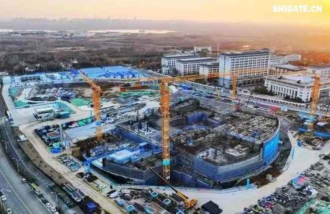 舞钢公司深入贯彻落实集团战略部署，紧盯客户的需求，发挥自身技术优势，研发生产更多的特种钢板，打造更多的“国之重器”。针对客户志在通过该项目打造“世界首个紧凑型聚变能实验装置”的目标，舞钢公司效益产品攻关团队不断优化营销方案，通过提供“一揽子”解决方案，赢得了客户的认可。在研发过程中，公司优化工艺方案，在轧制环节增加两项创新措施，并强化质量过程管控，确保了钢板表面质量和内部质量全部优于客户需求，并按期交货。